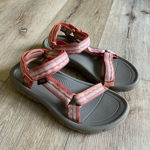 Teva Hurricane Sandals size 8